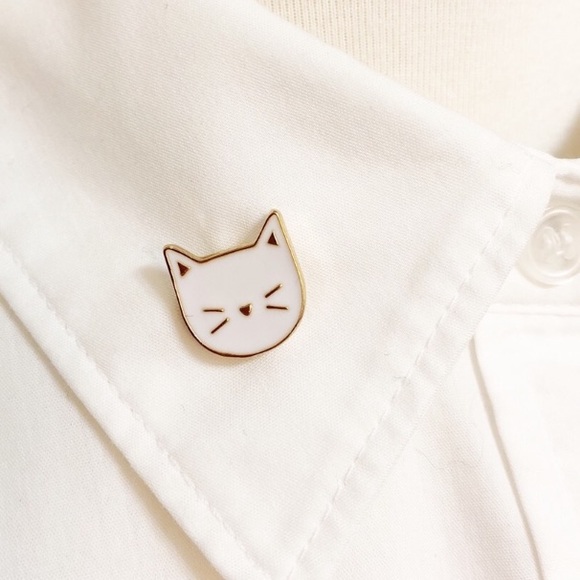 Paper Fish Clothing Jewelry - Enamel Cat Pin